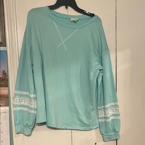 1.4.3. Story by Line Up Aqua Lace Trim Sweatshirt